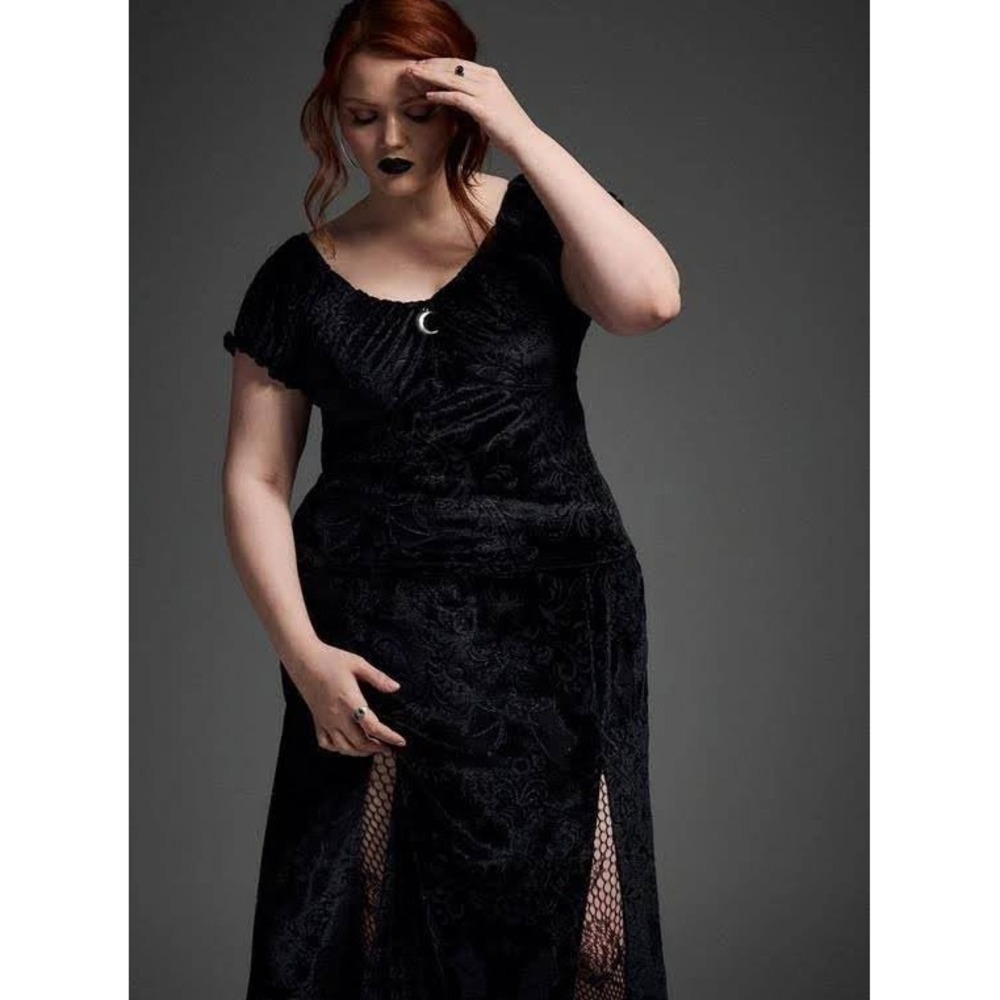 Nightfall Torrid Black Velvet Bat Damask Burnout Maxi Skirt Double Slit 3X Goth